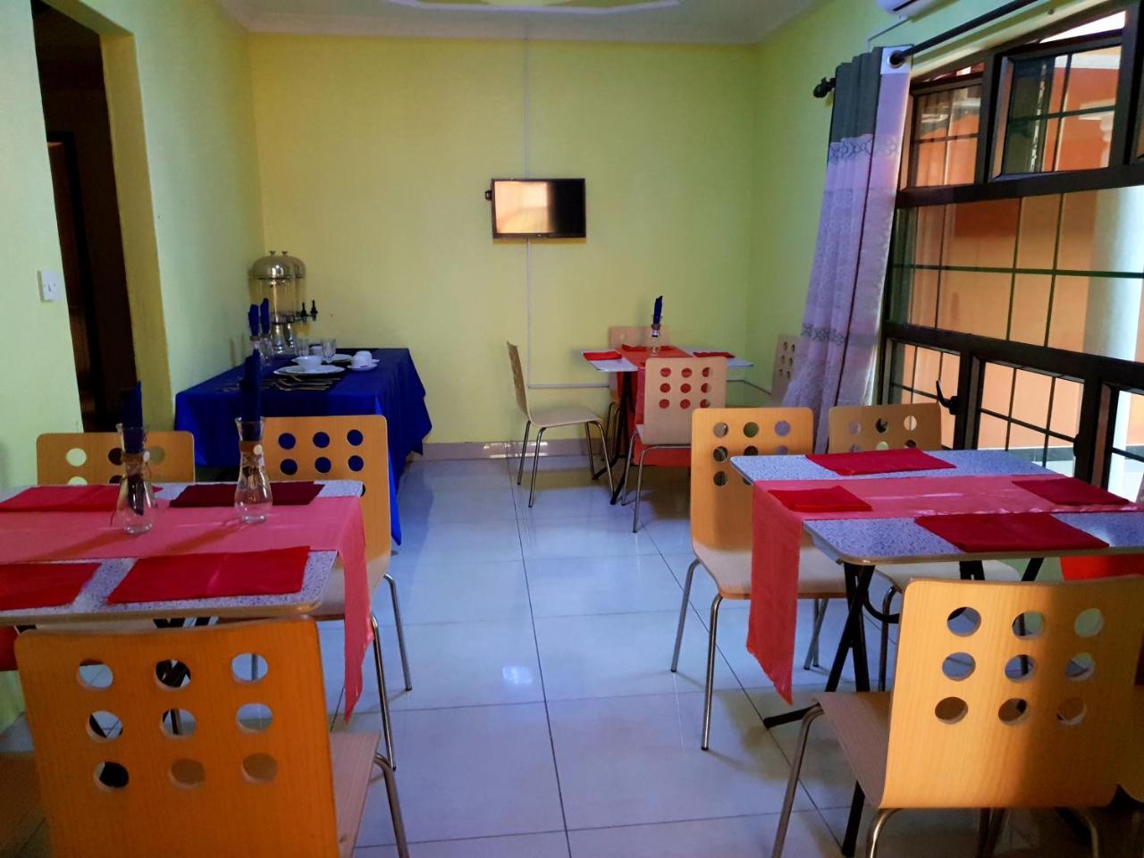 Mathlyn Guest House Франсистаун Экстерьер фото
