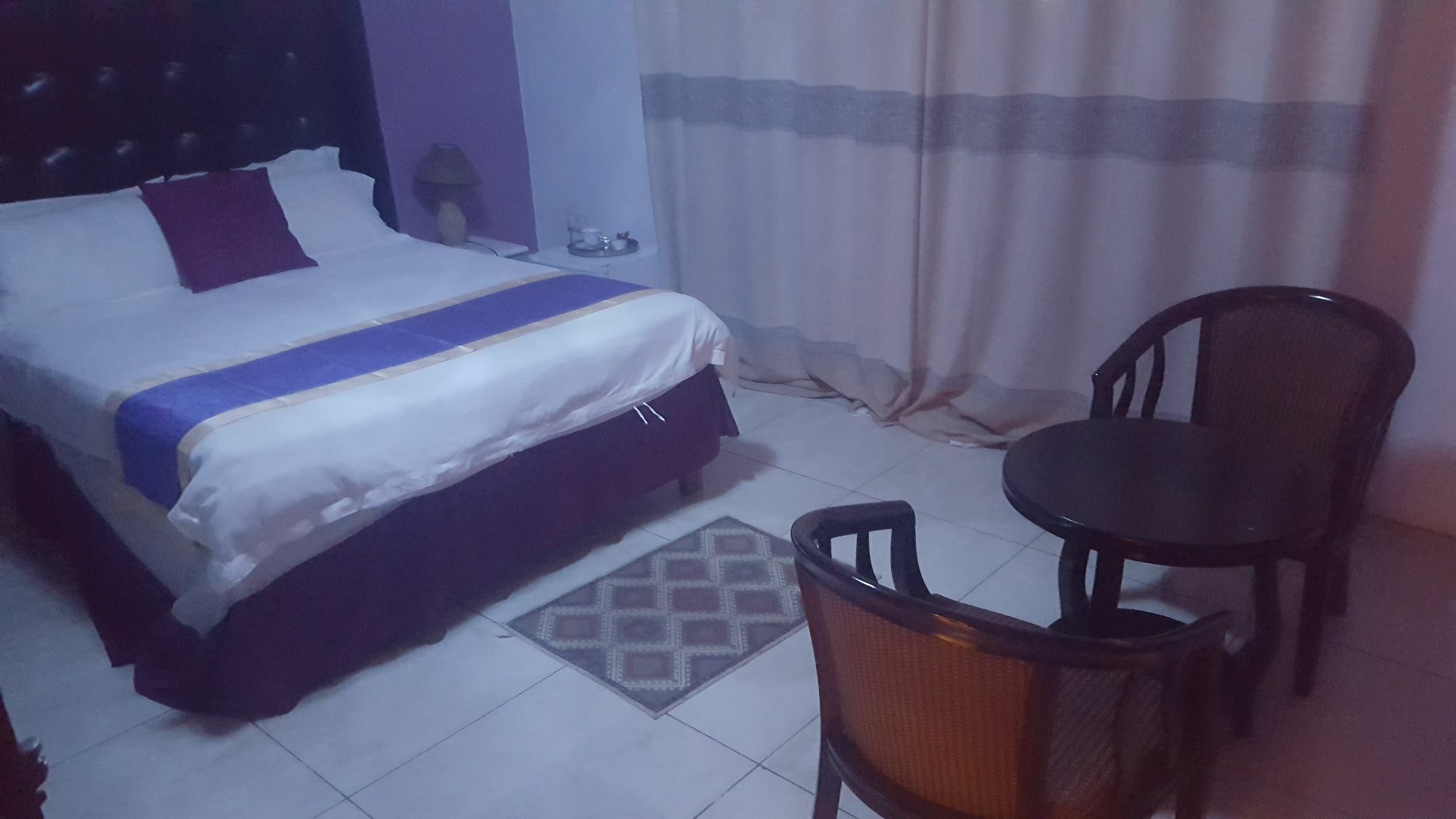 Mathlyn Guest House Франсистаун Экстерьер фото