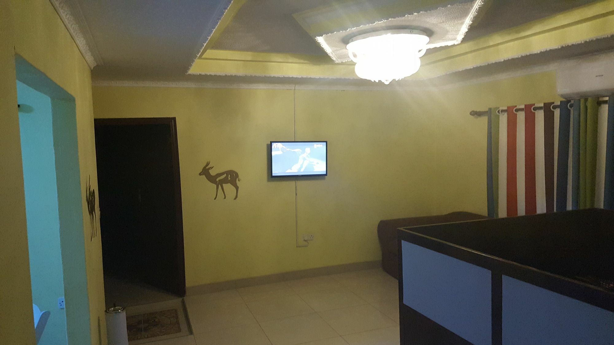 Mathlyn Guest House Франсистаун Экстерьер фото
