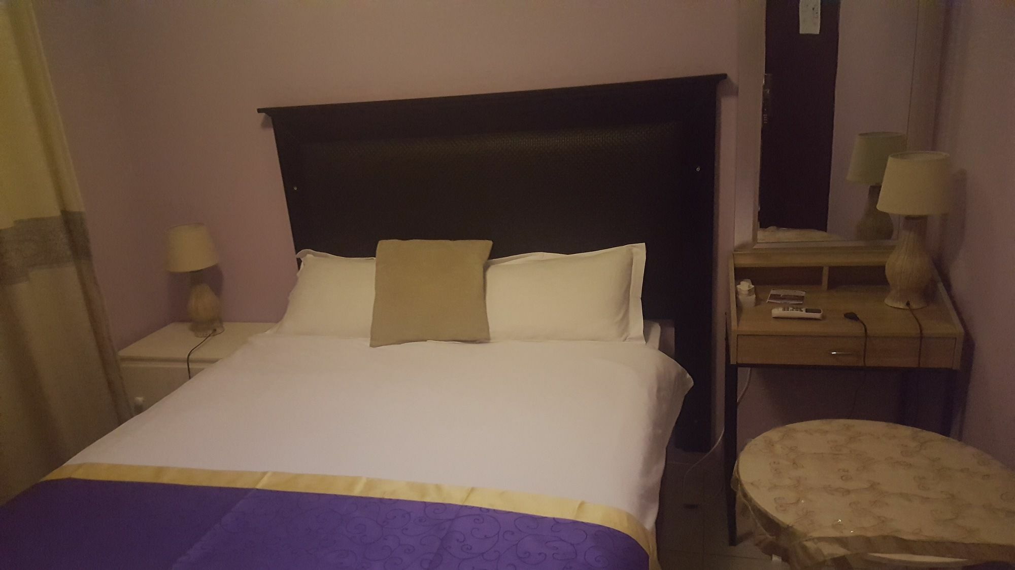 Mathlyn Guest House Франсистаун Экстерьер фото